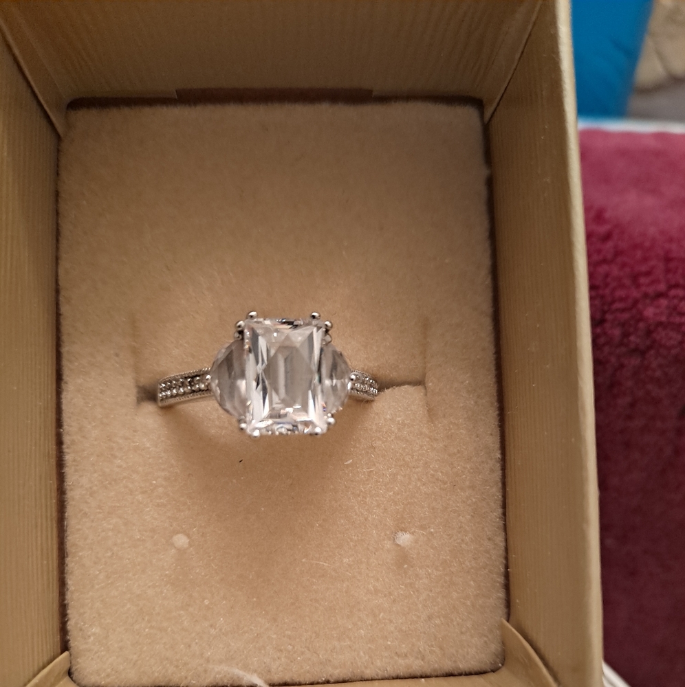 Bella Luci 5.73CTW ring